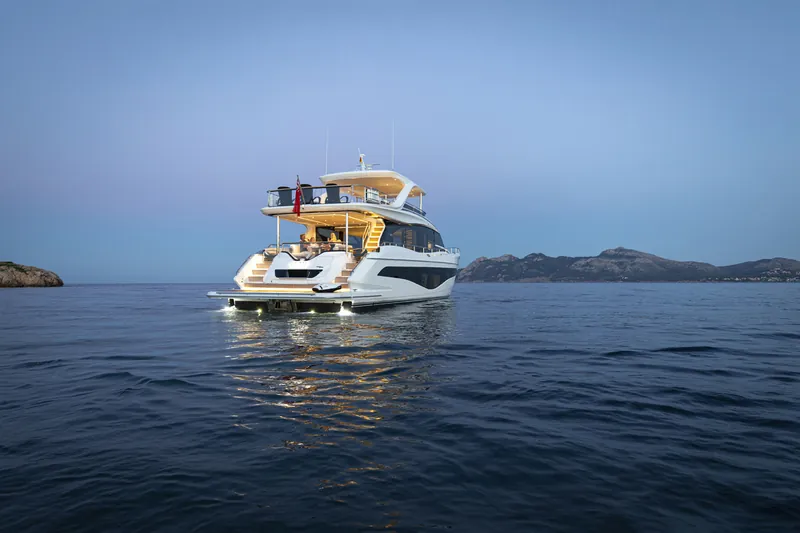 Princess Yachts: Princess Yachts: Tender, Wasserspielzeug und das Paket Sea Ready